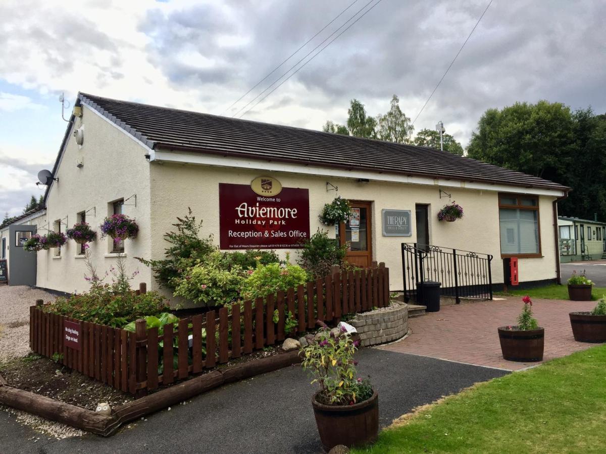 Cragganmore Lodge Aviemore Exterior photo
